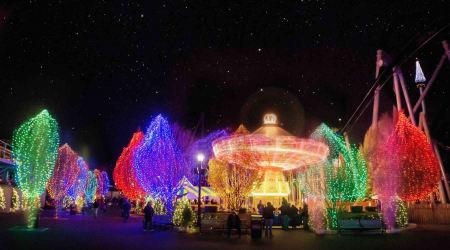 Christmas light reflecting off the water at Hersheypark